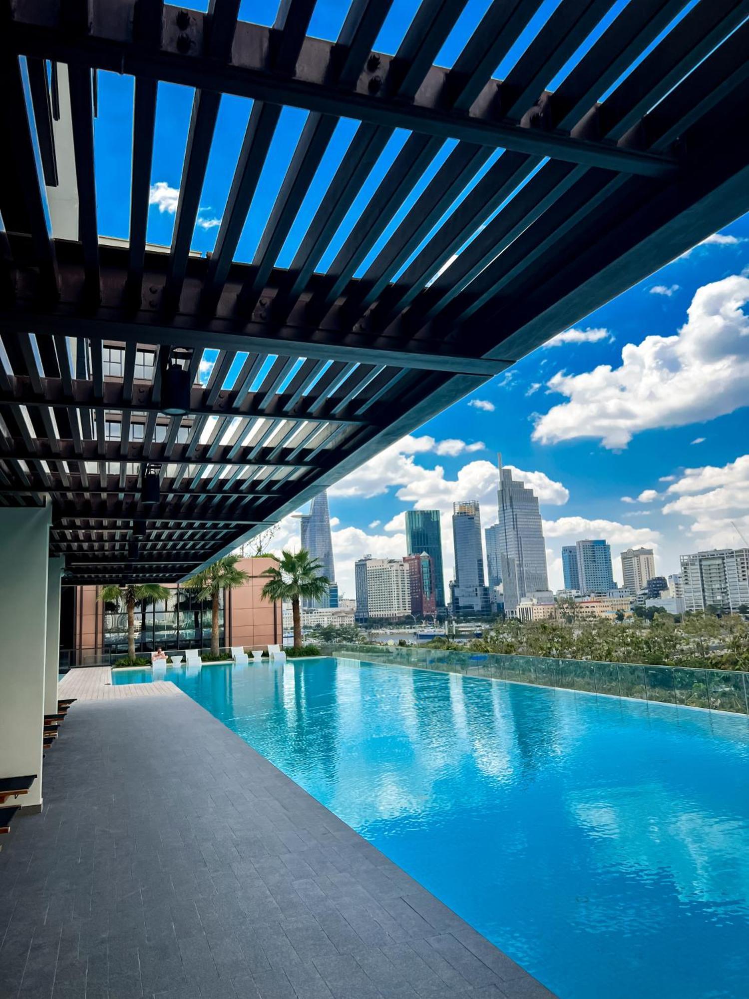 Metropole Luxury 96 Gym City Center, Infinity Pool TP. Hồ Chí Minh